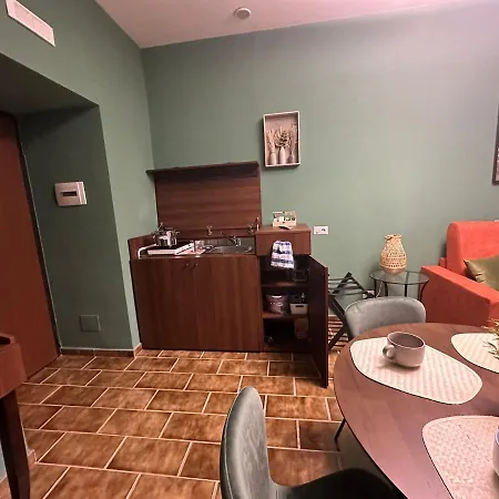 Apartment Flowers House *