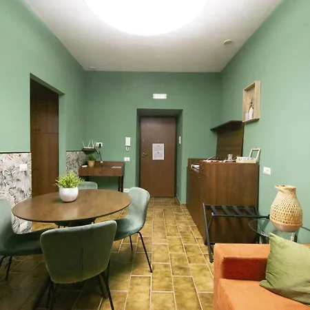 Flowers House 아파트